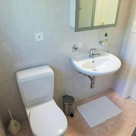 Appartement Les Arolles B12 By Interhome Crans-Montana
