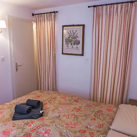 Les Arolles B12 By Interhome