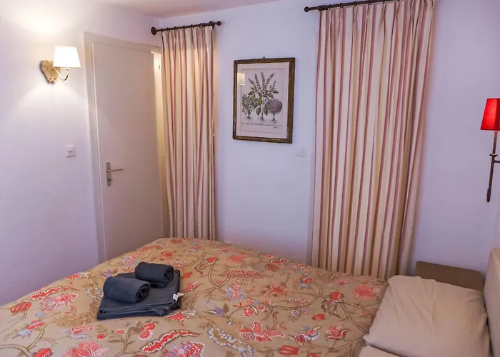 Les Arolles B12 By Interhome